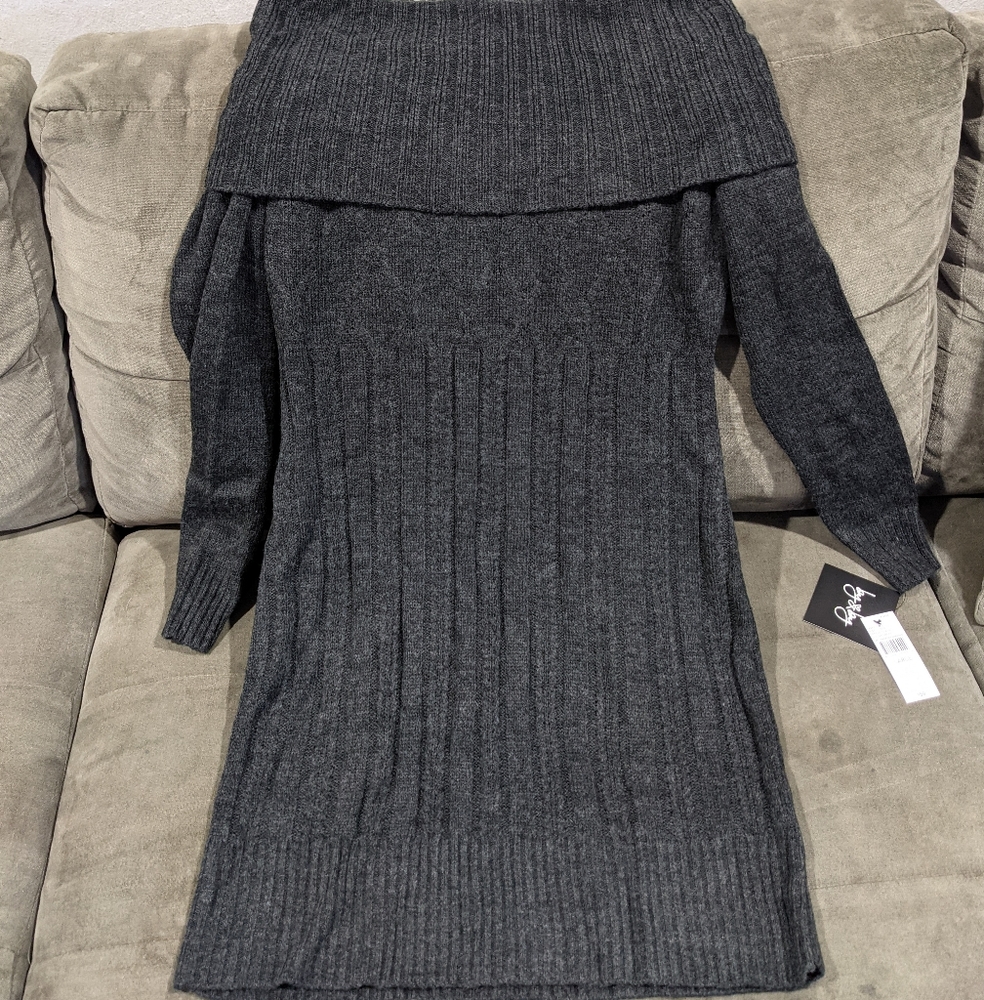 By&by Junior's long sleeve sweater dress
